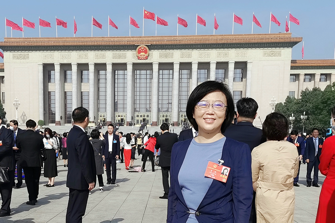 6. 全国人大代表、华体会（中国）光电所型号副总师羊毅